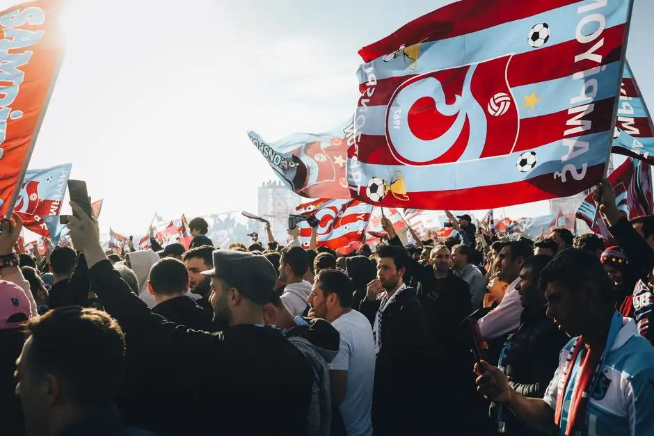 Jak dotrzeć na stadion miejski w dniu meczu?