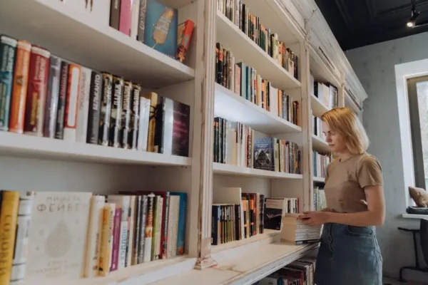 Biblioteka Raczyńskich zatrudni pracownika szatni na umowę zlecenie