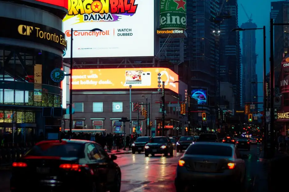 Ponad 500 nielegalnych reklam usuniętych w Poznaniu w pół roku