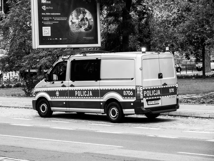 Wakacje 2026: Mniej wypadków i ofiar na polskich drogach