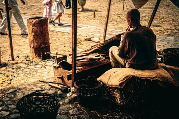 Dzień z historią na Placu Kolegiackim – rzemiosło, archeologia i powrót dawnej kolegiaty