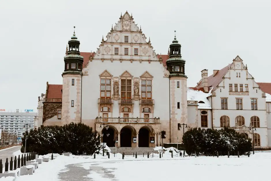 XXXIX sesja Rady Miasta Poznania: stanowiska, uchwały i odtajnienie protokołu z 1991 roku