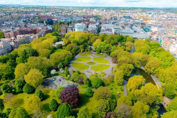 Poznań stawia na zieleń: prawie 50 parków i 345 hektarów zieleni w mieście