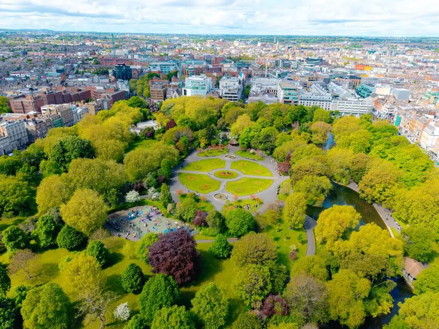 Poznań stawia na zieleń: prawie 50 parków i 345 hektarów zieleni w mieście
