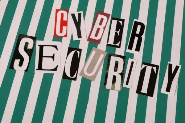 Bezpłatne webinarium KNF i Policji: jak cyberprzestępcy kradną pieniądze z bankowości internetowej